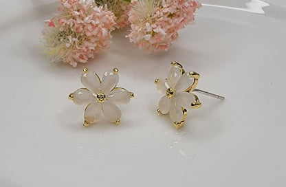 Flower Post Earrings